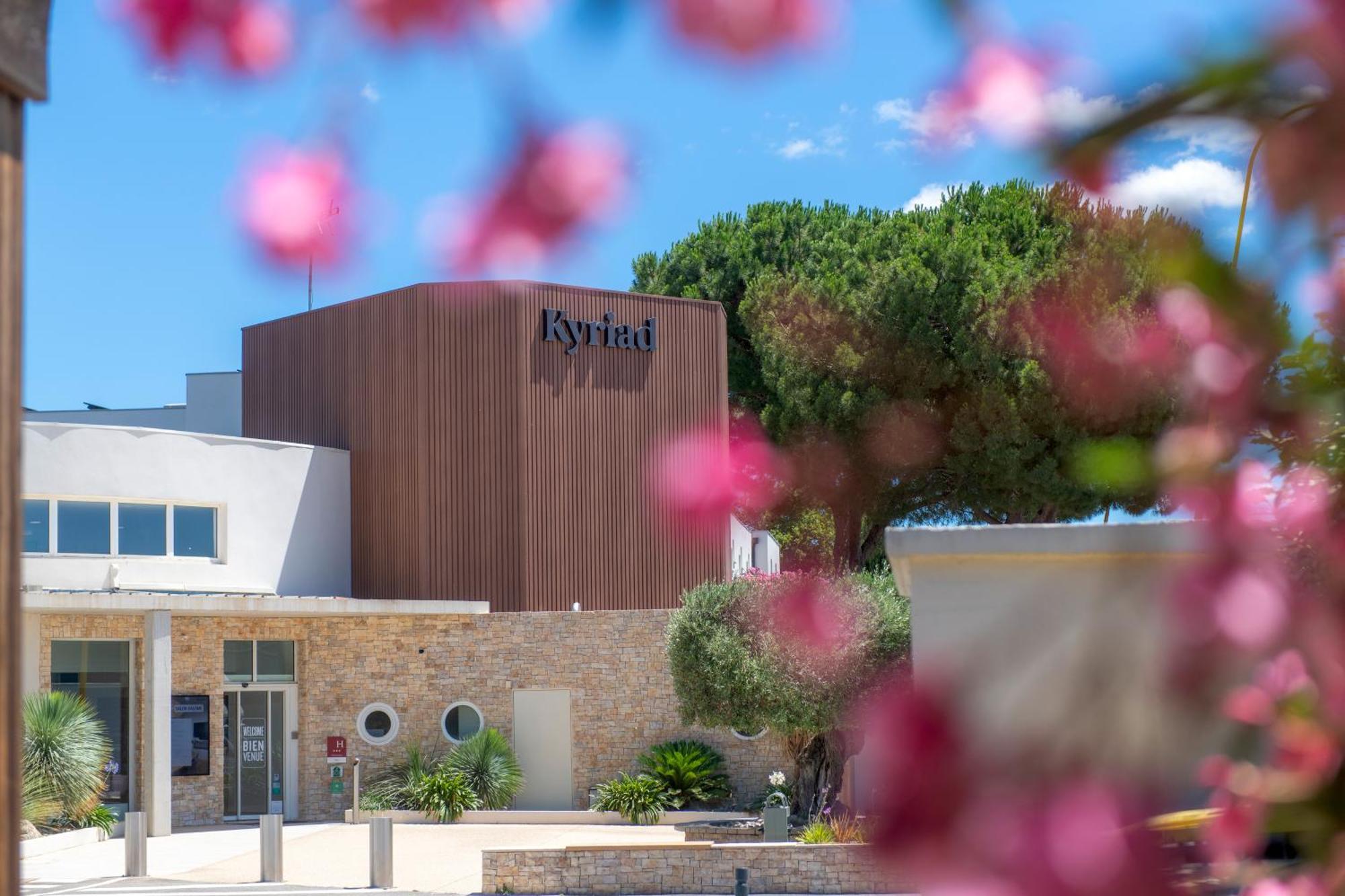 Kyriad Montpellier Est - Lunel Lunel  Exterior photo